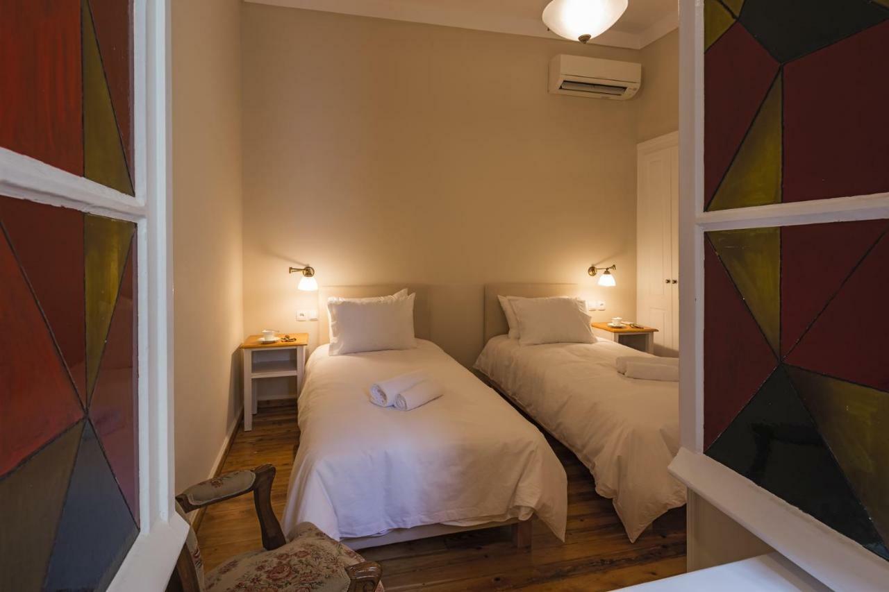 Artdecoathens Apartment *